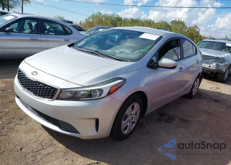 2017 Kia Forte Lx z USA, uszkodzony, nr VIN 3KPFK4A76HE161026